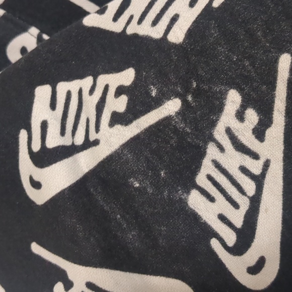 Hooded Nike Sweatshirt - Picture 4 of 12
